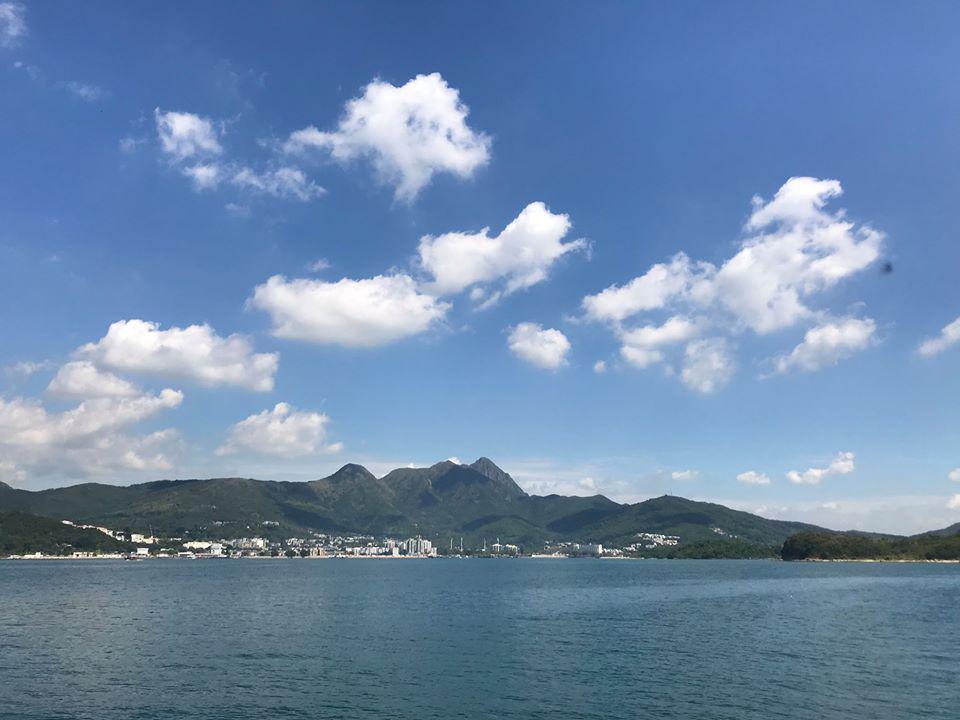 观光船出海后回望马鞍山